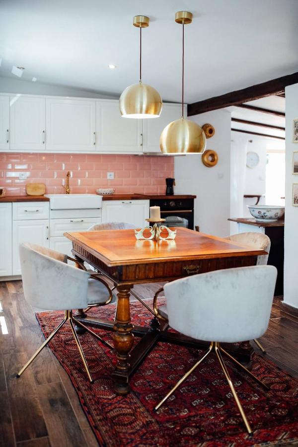 Apartment Aussee- Atelier Salzherrenhof- Kueche, Wlan, Netflix Bad Aussee Kültér fotó